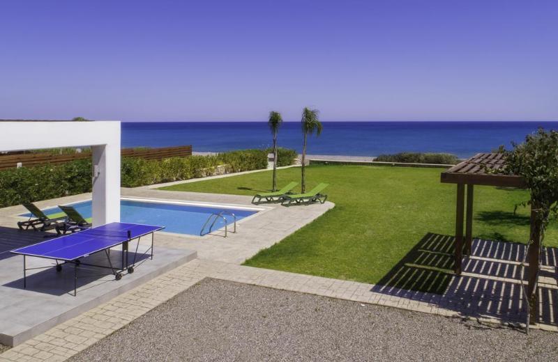 Antonoglou Beach Villas - Lahania Buitenkant foto